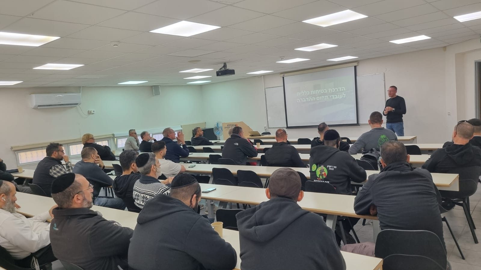 Read more about the article בטיחות בעסקי בקרת מזיקים והדברה